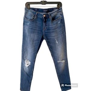Vigoss skinny leg, distressed jeans. Size 29. Great condition!!